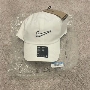 BRAND NEW Nike White Baseball Cap with Black-Outlined Swoosh